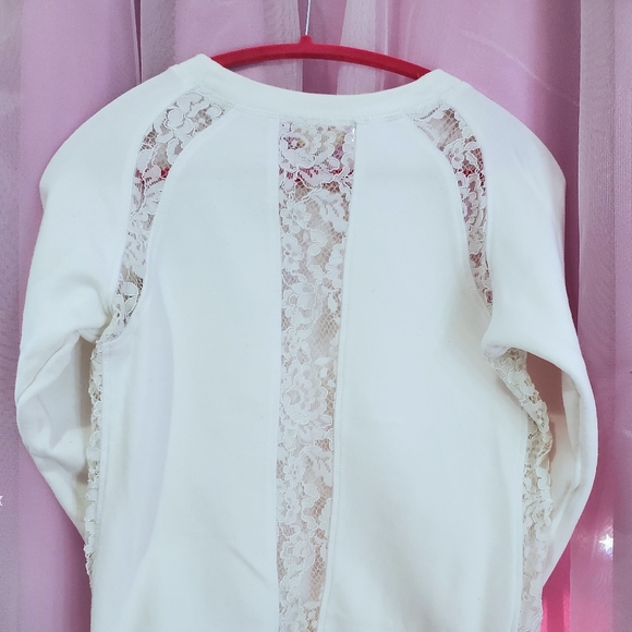 Sweater - Picture 3 of 4